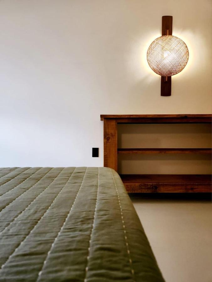 Outro Beach Hotel กุมบูกุ ภายนอก รูปภาพ